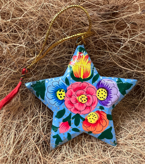 Hanging Star – Blue Floral Design