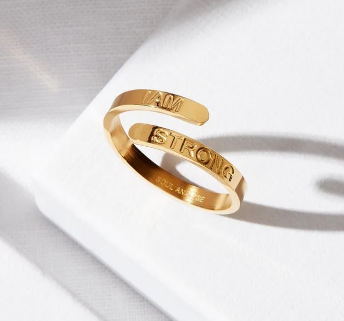 ‘I Am Strong’ Affirmation Ring Gold